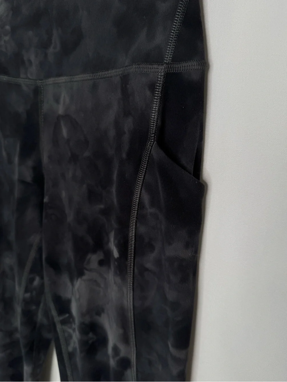 lululemon Align High Rise Leggings 25”| Pockets|Diamond Dye Pitch Grey Graphite